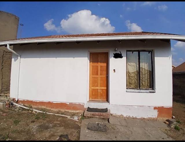 2 BEDROOM HOUSE FOR SALE IN TEMBISA